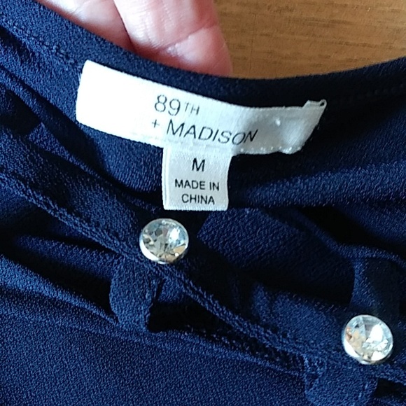 Navy Blue Elbow Sleeves Embellished Top By 89th & Madison. Size M - Picture 14 of 17